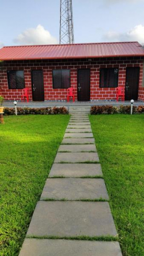 DANDELI CROCODILE EDGE HOME STAY